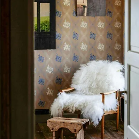 Restored Smallholder's House From 1864 On Helgoya Semesterbostad