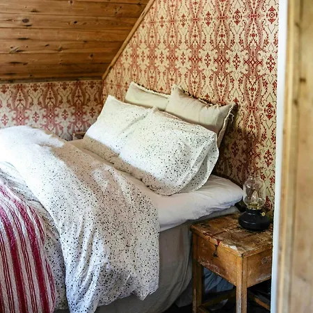 Restored Smallholder's House From 1864 On Helgoya Semesterbostad *