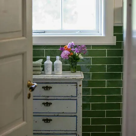 Restored Smallholder's House From 1864 On Helgoya Semesterbostad *
