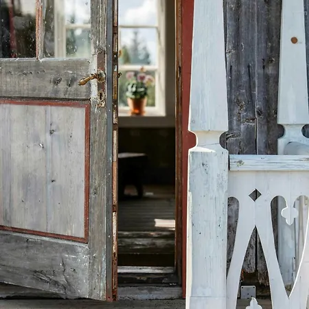 Restored Smallholder's House From 1864 On Helgoya * Slattsven